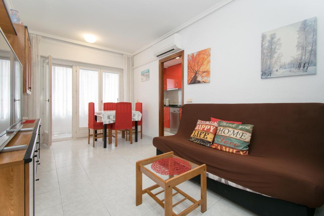 016 Happiness Apartment - Alicante Holiday Torrevieja Bagian luar foto