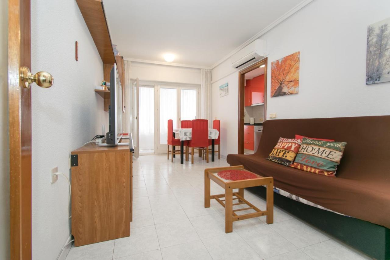 016 Happiness Apartment - Alicante Holiday Torrevieja Bagian luar foto