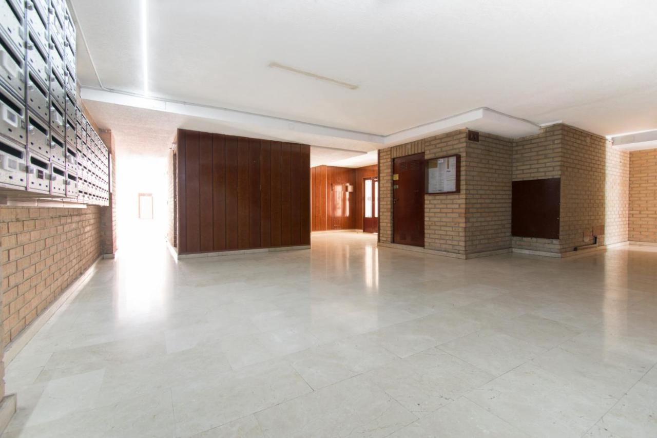 016 Happiness Apartment - Alicante Holiday Torrevieja Bagian luar foto